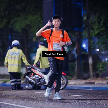 Runner Photo 7860538
