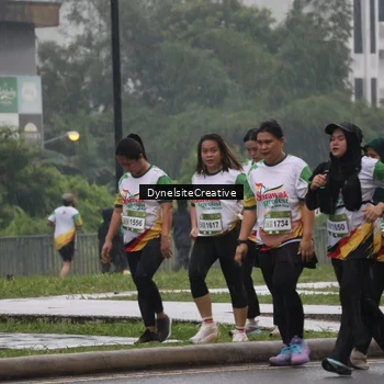 Runner Photo 7860551