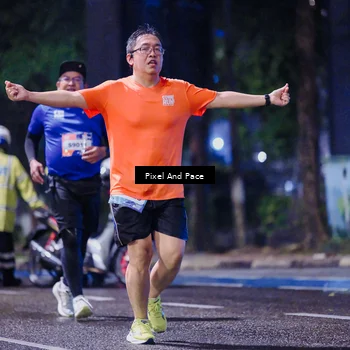 Runner Photo 7860568