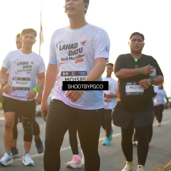 Runner Photo 7860639