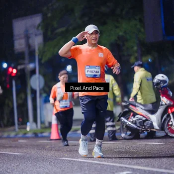 Runner Photo 7860650