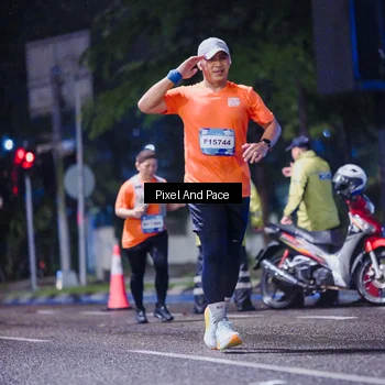 Runner Photo 7860652