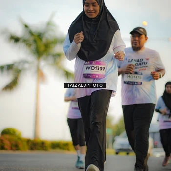Runner Photo 7860661