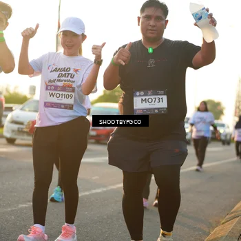 Runner Photo 7860662