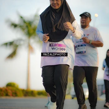 Runner Photo 7860679