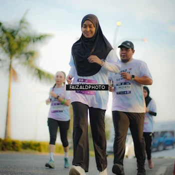 Runner Photo 7860682