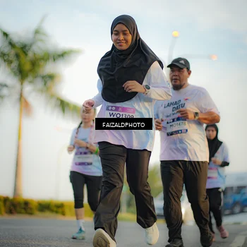 Runner Photo 7860689