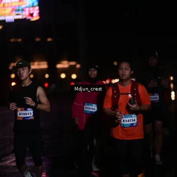 Runner Photo 7860696