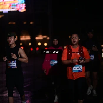 Runner Photo 7860698