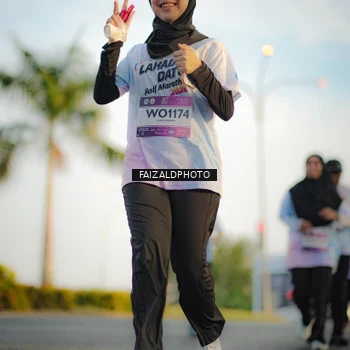 Runner Photo 7860705