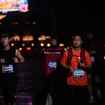 Runner Photo 7860706