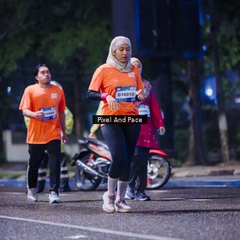 Runner Photo 7860723