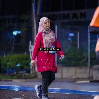 Runner Photo 7860738