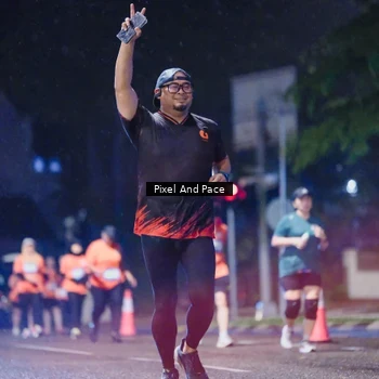 Runner Photo 7860743