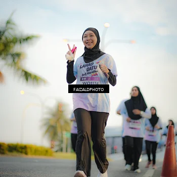 Runner Photo 7860748