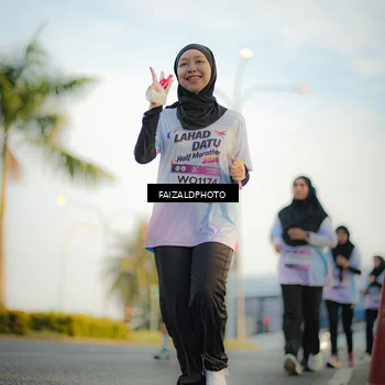 Runner Photo 7860765