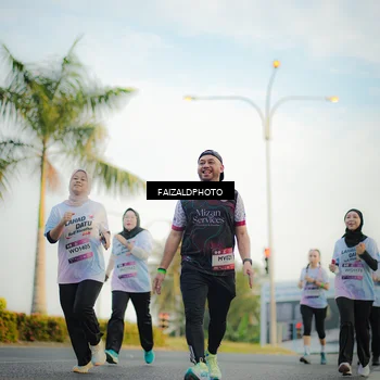 Runner Photo 7860809