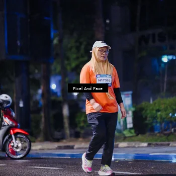 Runner Photo 7860810