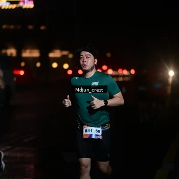 Runner Photo 7860862