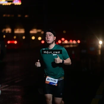 Runner Photo 7860877