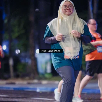 Runner Photo 7860885