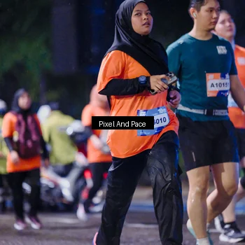 Runner Photo 7860905