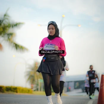 Runner Photo 7860935