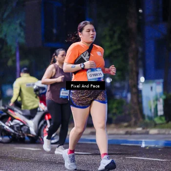 Runner Photo 7860941