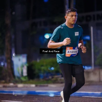 Runner Photo 7860999