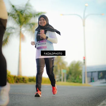 Runner Photo 7861080