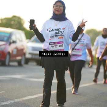 Runner Photo 7861083