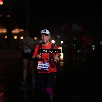 Runner Photo 7861092