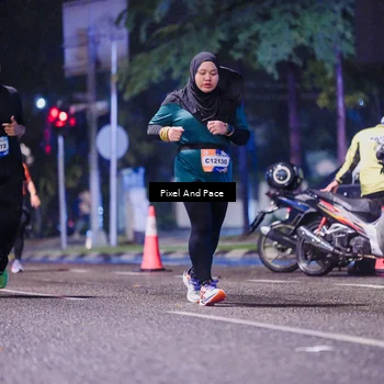Runner Photo 7861112
