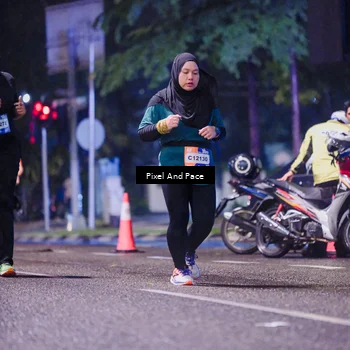 Runner Photo 7861122