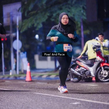 Runner Photo 7861124