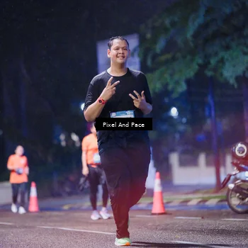 Runner Photo 7861131
