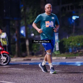 Runner Photo 7861168