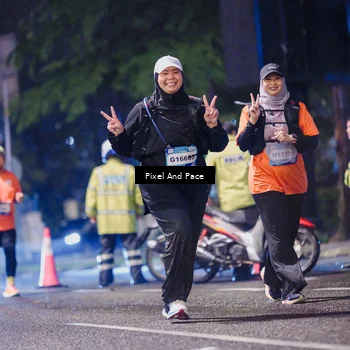Runner Photo 7861211
