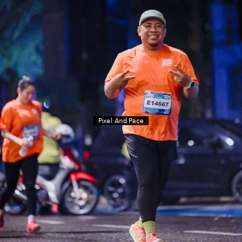Runner Photo 7861251