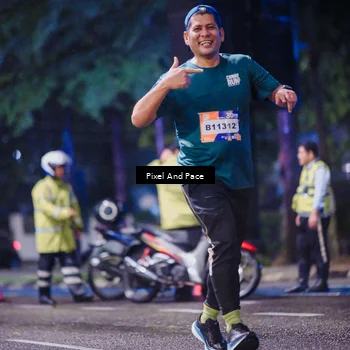 Runner Photo 7861258