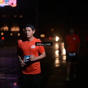 Runner Photo 7861264