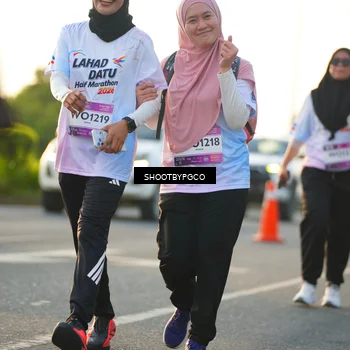 Runner Photo 7861273