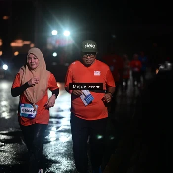 Runner Photo 7861351