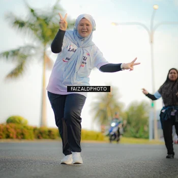 Runner Photo 7861354