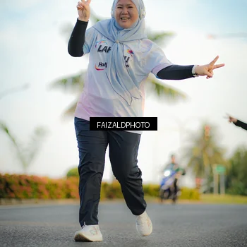 Runner Photo 7861381