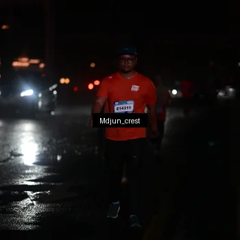 Runner Photo 7861387