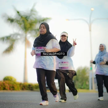 Runner Photo 7861393