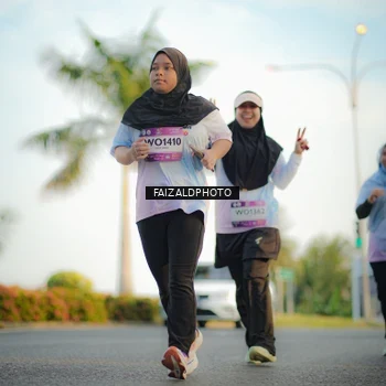 Runner Photo 7861396