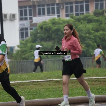 Runner Photo 7861420
