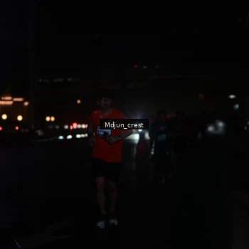 Runner Photo 7861443